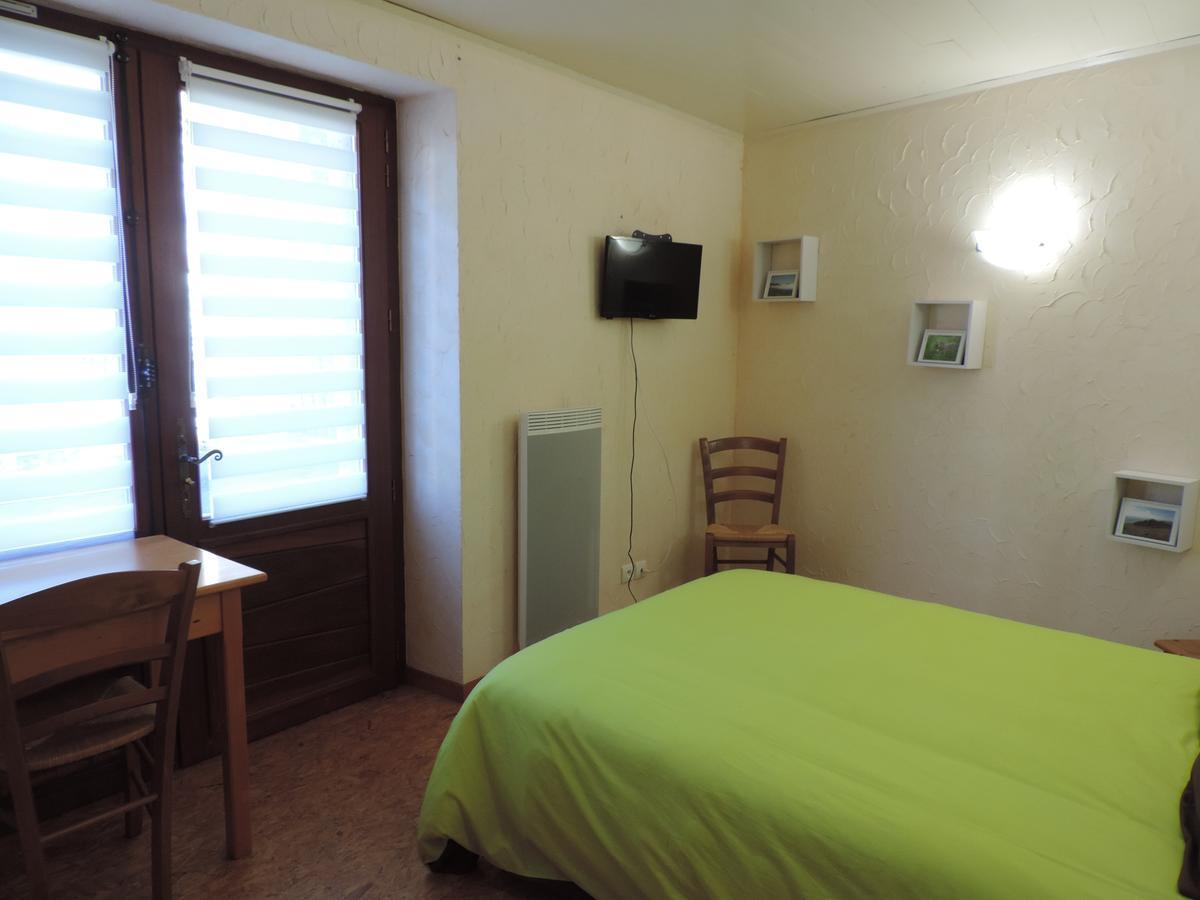 Auberge Du Brabant Chez Titof Roche-en-Regnier Esterno foto